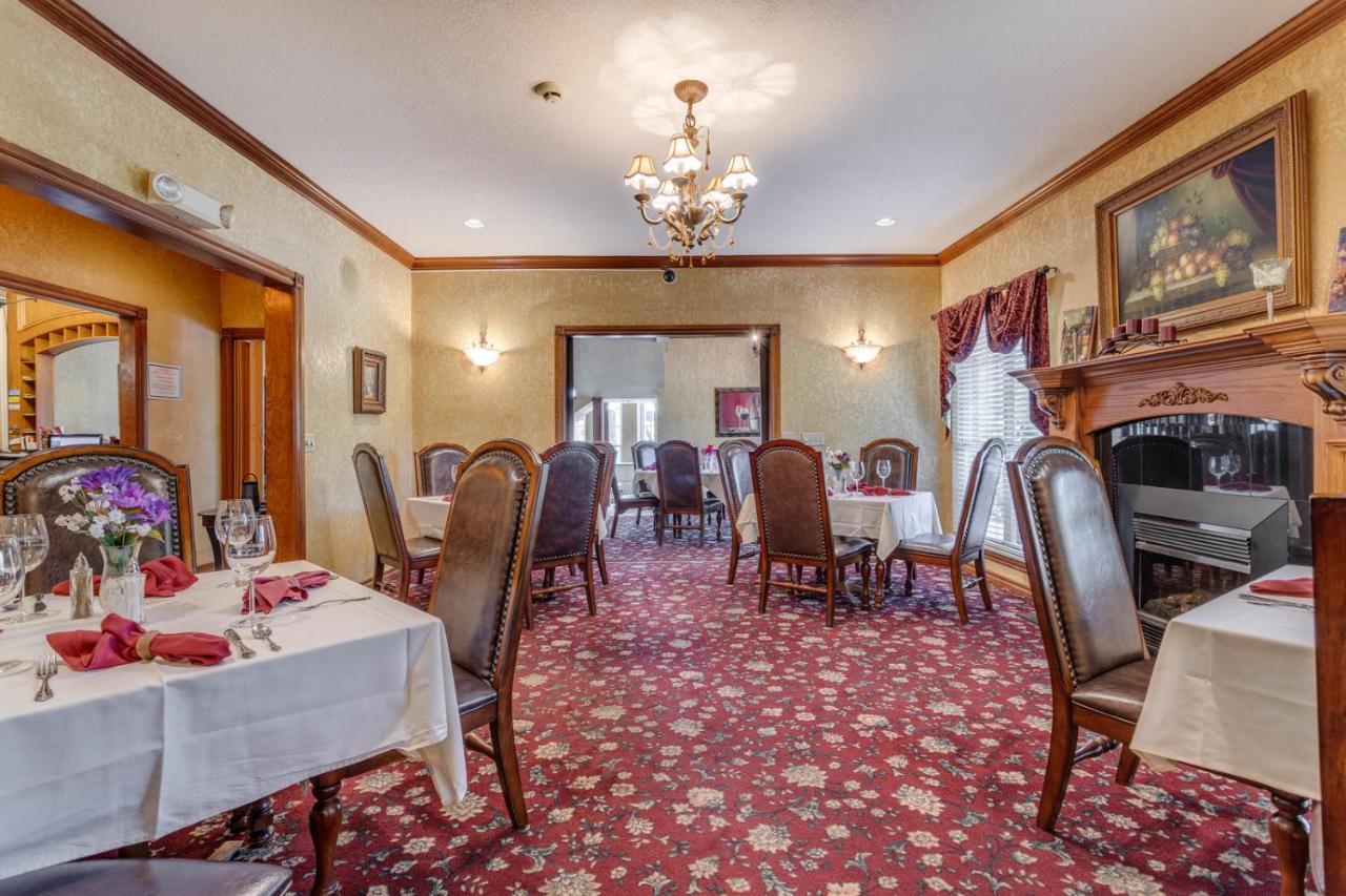 The Whispering Pines Inn Norman Bagian luar foto